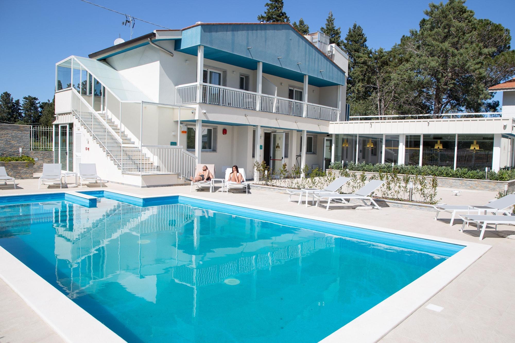 אלטאווילה מיליציה Principe Alogna Hotel & Spa מראה חיצוני תמונה