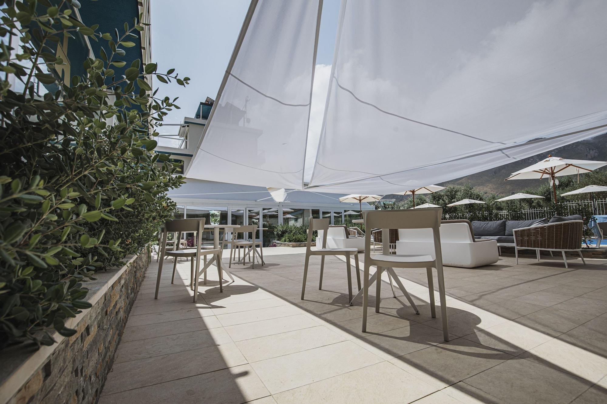 אלטאווילה מיליציה Principe Alogna Hotel & Spa מראה חיצוני תמונה